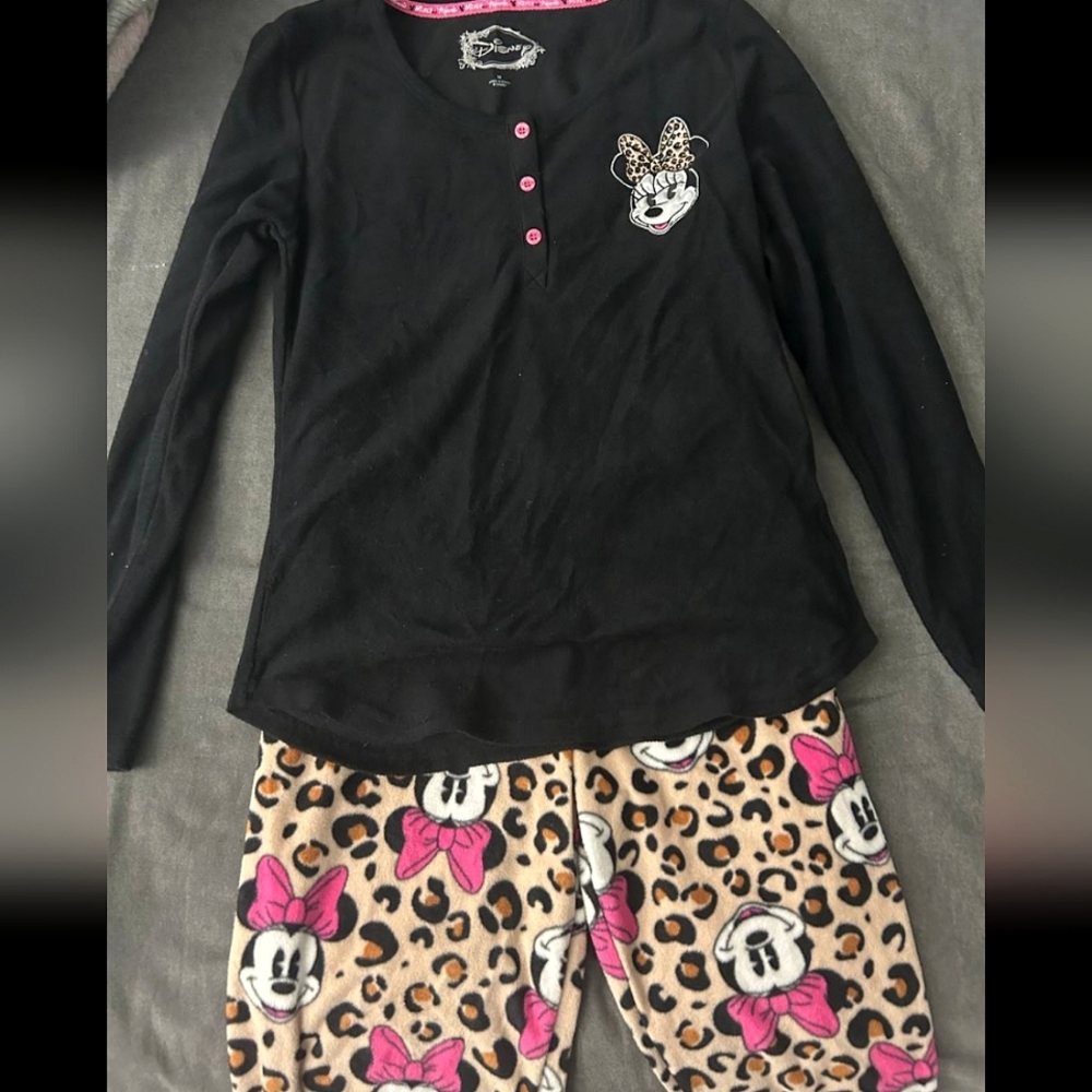 Official Disney Minnie Mouse Long Sleeve Leopard Print Pajama Set